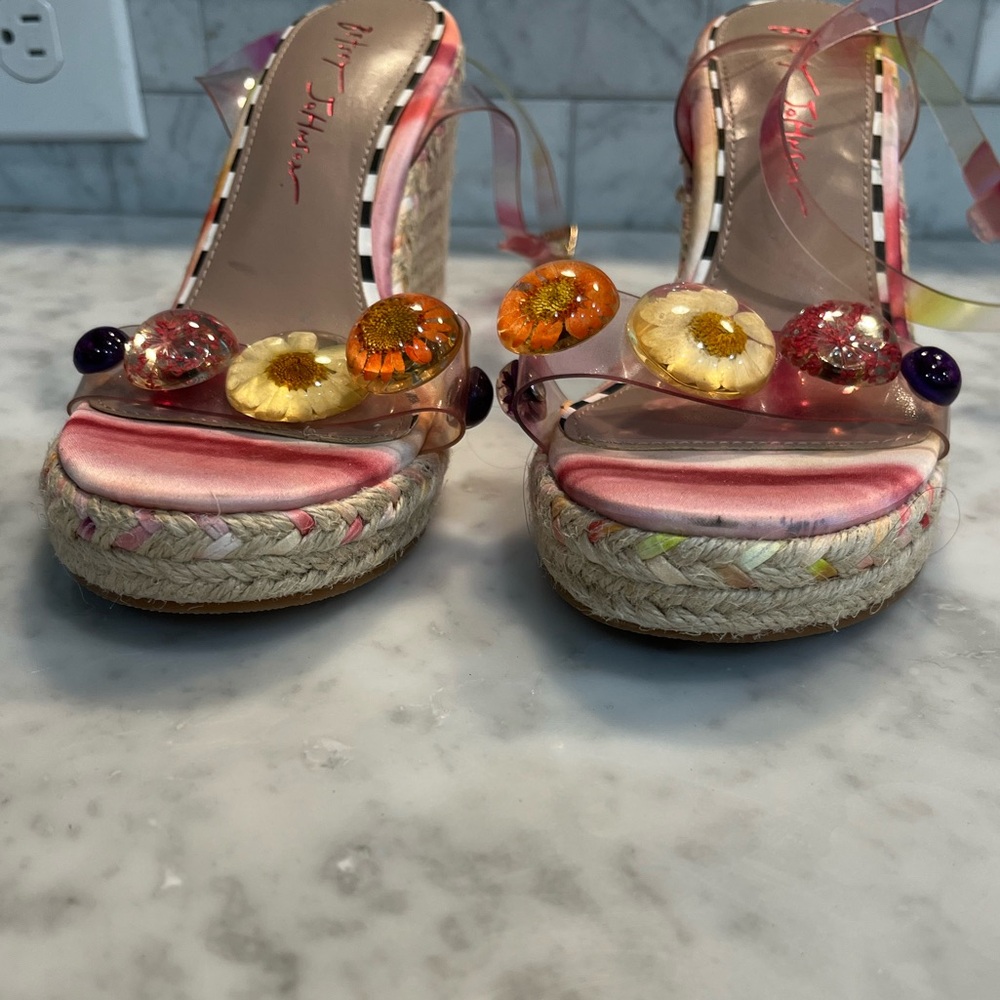 Betsey Johnson Rope Wedge “Elli” Sandals; Size 5 - Picture 4 of 13